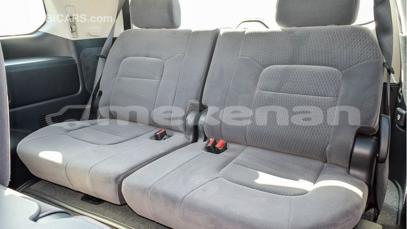 Big with watermark toyota land cruiser aragatsotn import dubai 3173