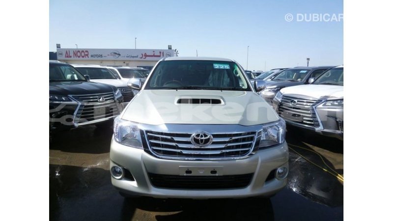 Big with watermark toyota hilux aragatsotn import dubai 3191