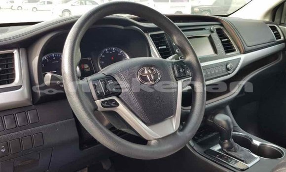 Buy Import Toyota Highlander Brown Car in Import - Dubai in Aragatsotn Buy Import Toyota Highlander Brown Car in Import - Dubai in Aragatsotn