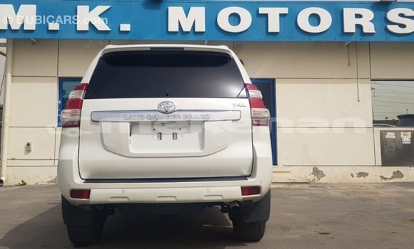 Buy Import Toyota Land Cruiser White Car in Import - Dubai in Aragatsotn Buy Import Toyota Land Cruiser White Car in Import - Dubai in Aragatsotn