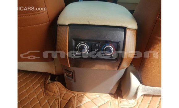 Buy Import Toyota Land Cruiser White Car in Import - Dubai in Aragatsotn Buy Import Toyota Land Cruiser White Car in Import - Dubai in Aragatsotn