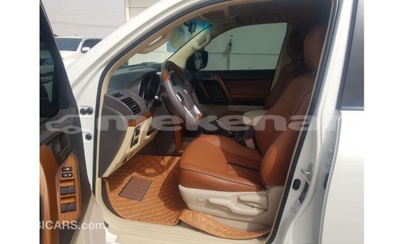Buy Import Toyota Land Cruiser White Car in Import - Dubai in Aragatsotn Buy Import Toyota Land Cruiser White Car in Import - Dubai in Aragatsotn