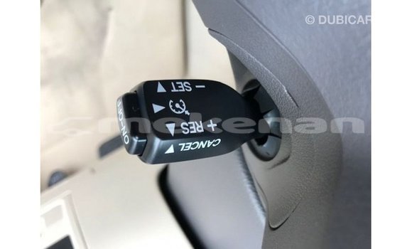 Buy Import Toyota Land Cruiser White Car in Import - Dubai in Aragatsotn Buy Import Toyota Land Cruiser White Car in Import - Dubai in Aragatsotn