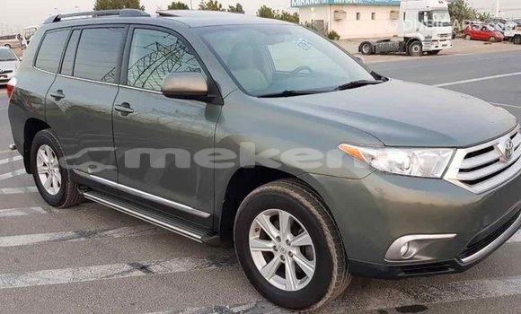 Buy Import Toyota Highlander Green Car in Import - Dubai in Aragatsotn Buy Import Toyota Highlander Green Car in Import - Dubai in Aragatsotn