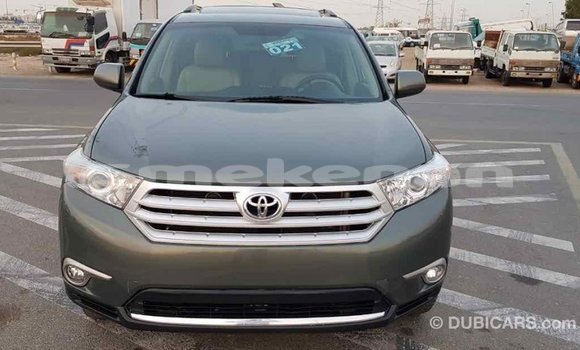 Buy Import Toyota Highlander Green Car in Import - Dubai in Aragatsotn Buy Import Toyota Highlander Green Car in Import - Dubai in Aragatsotn
