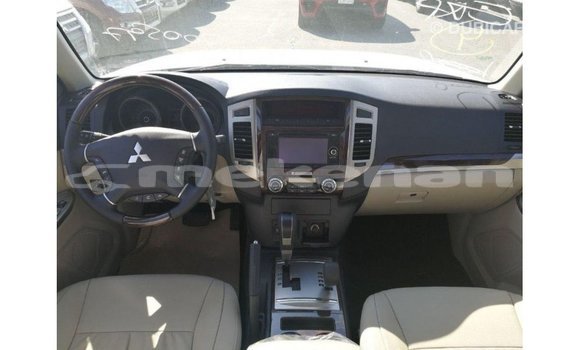Buy Import Mitsubishi Pajero White Car in Import - Dubai in Aragatsotn Buy Import Mitsubishi Pajero White Car in Import - Dubai in Aragatsotn