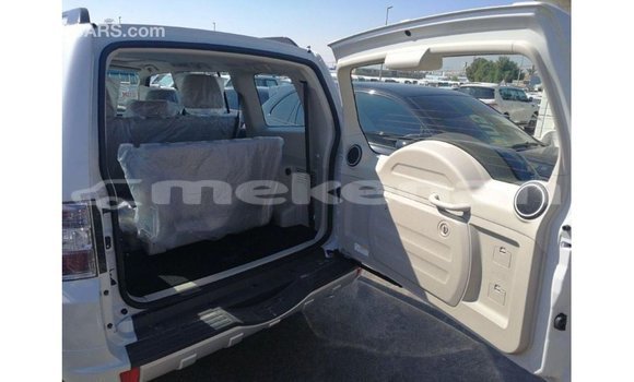 Buy Import Mitsubishi Pajero White Car in Import - Dubai in Aragatsotn Buy Import Mitsubishi Pajero White Car in Import - Dubai in Aragatsotn