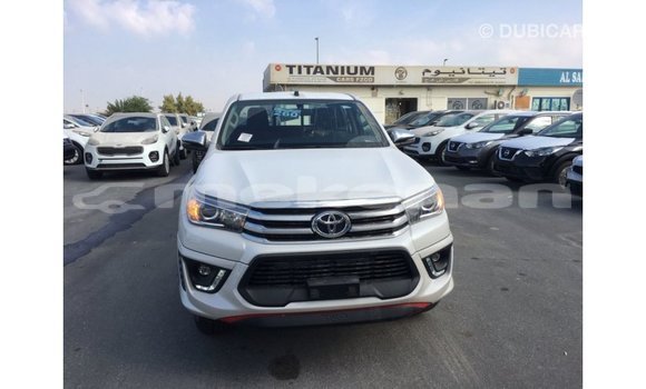 Buy Import Toyota Hilux White Car in Import - Dubai in Aragatsotn Buy Import Toyota Hilux White Car in Import - Dubai in Aragatsotn