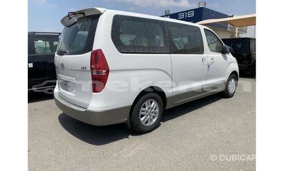 Buy Import Hyundai Chorus White Truck in Import - Dubai in Aragatsotn Buy Import Hyundai Chorus White Truck in Import - Dubai in Aragatsotn