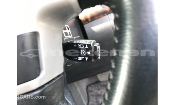 Buy Import Toyota Land Cruiser White Car in Import - Dubai in Aragatsotn Buy Import Toyota Land Cruiser White Car in Import - Dubai in Aragatsotn