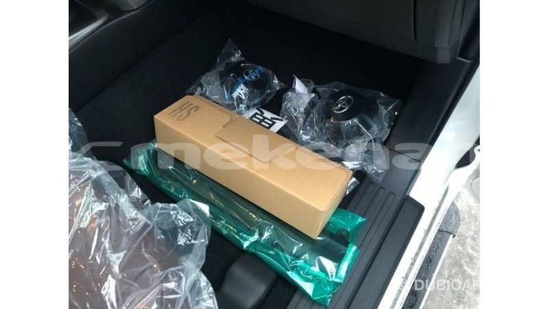 Big with watermark toyota 4runner aragatsotn import dubai 3270