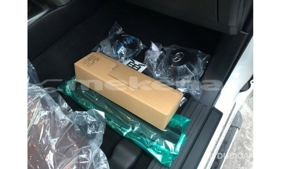 Buy Import Toyota 4Runner White Car in Import - Dubai in Aragatsotn Buy Import Toyota 4Runner White Car in Import - Dubai in Aragatsotn