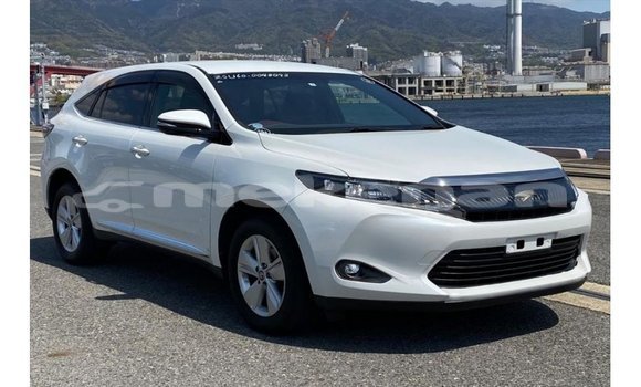 Buy Import Toyota Harrier White Car in Import - Dubai in Aragatsotn Buy Import Toyota Harrier White Car in Import - Dubai in Aragatsotn