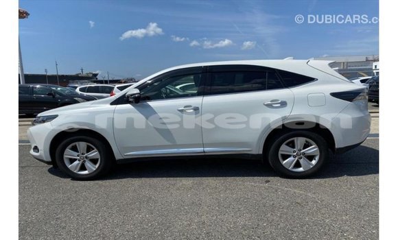 Buy Import Toyota Harrier White Car in Import - Dubai in Aragatsotn Buy Import Toyota Harrier White Car in Import - Dubai in Aragatsotn