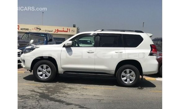 Buy Import Toyota Prado White Car in Import - Dubai in Aragatsotn Buy Import Toyota Prado White Car in Import - Dubai in Aragatsotn