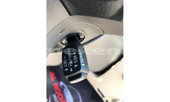 Buy Import Toyota Prado White Car in Import - Dubai in Aragatsotn Buy Import Toyota Prado White Car in Import - Dubai in Aragatsotn