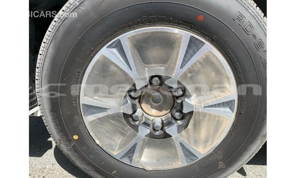 Buy Import Toyota Hiace White Car in Import - Dubai in Aragatsotn Buy Import Toyota Hiace White Car in Import - Dubai in Aragatsotn