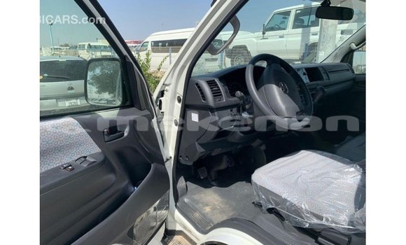 Buy Import Toyota Hiace White Car in Import - Dubai in Aragatsotn Buy Import Toyota Hiace White Car in Import - Dubai in Aragatsotn