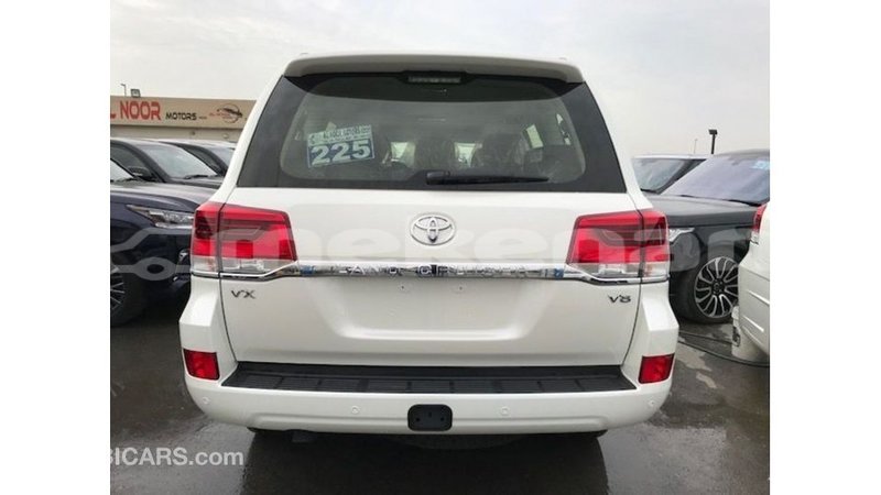 Big with watermark toyota land cruiser aragatsotn import dubai 3288