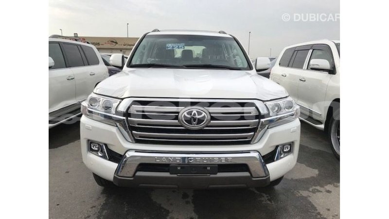 Big with watermark toyota land cruiser aragatsotn import dubai 3288