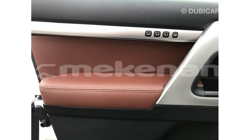 Big with watermark toyota land cruiser aragatsotn import dubai 3288