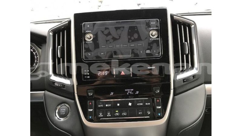 Big with watermark toyota land cruiser aragatsotn import dubai 3288