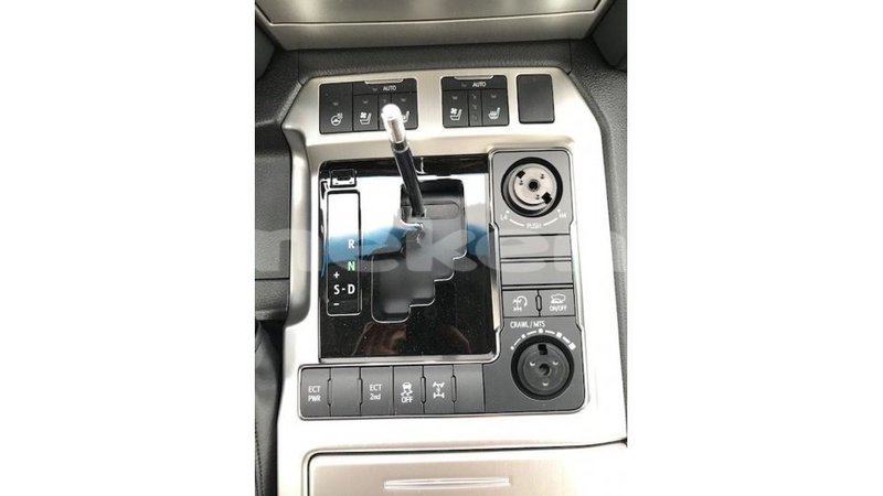 Big with watermark toyota land cruiser aragatsotn import dubai 3288