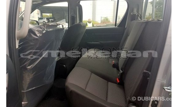 Buy Import Toyota Hilux Brown Car in Import - Dubai in Aragatsotn Buy Import Toyota Hilux Brown Car in Import - Dubai in Aragatsotn