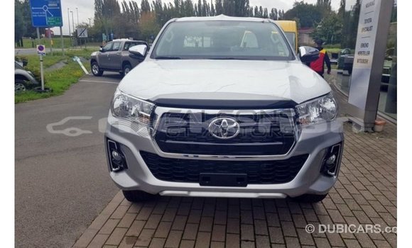 Buy Import Toyota Hilux Brown Car in Import - Dubai in Aragatsotn Buy Import Toyota Hilux Brown Car in Import - Dubai in Aragatsotn