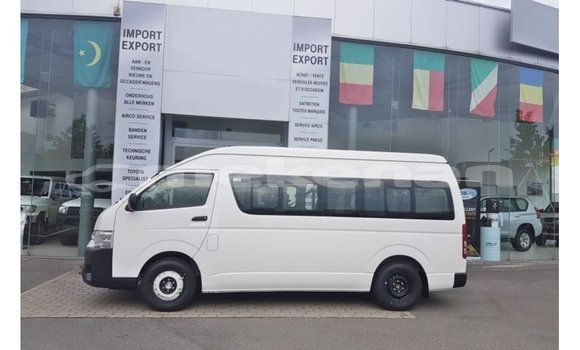 Buy Import Toyota Hiace White Car in Import - Dubai in Aragatsotn Buy Import Toyota Hiace White Car in Import - Dubai in Aragatsotn