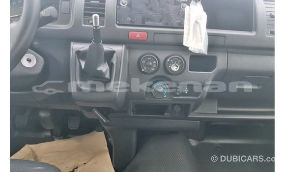 Buy Import Toyota Hiace White Car in Import - Dubai in Aragatsotn Buy Import Toyota Hiace White Car in Import - Dubai in Aragatsotn