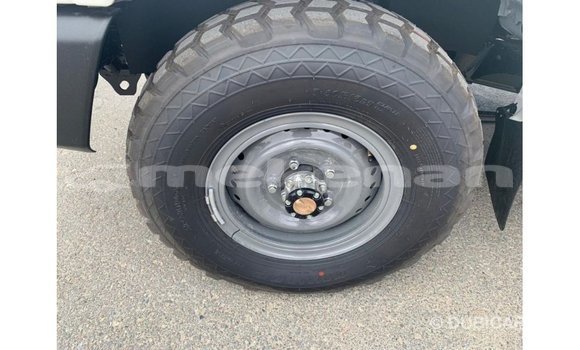 Buy Import Toyota Land Cruiser White Car in Import - Dubai in Aragatsotn Buy Import Toyota Land Cruiser White Car in Import - Dubai in Aragatsotn