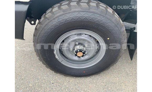 Buy Import Toyota Land Cruiser White Car in Import - Dubai in Aragatsotn Buy Import Toyota Land Cruiser White Car in Import - Dubai in Aragatsotn