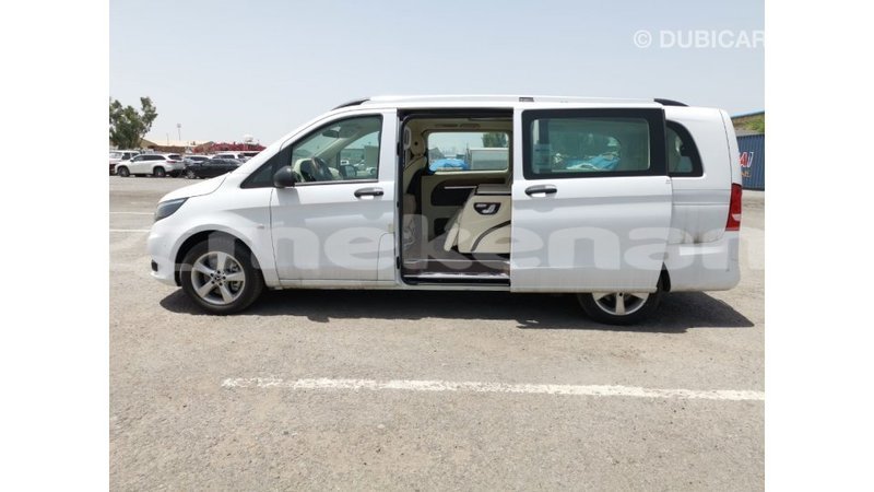 Big with watermark mercedes benz vito aragatsotn import dubai 3320