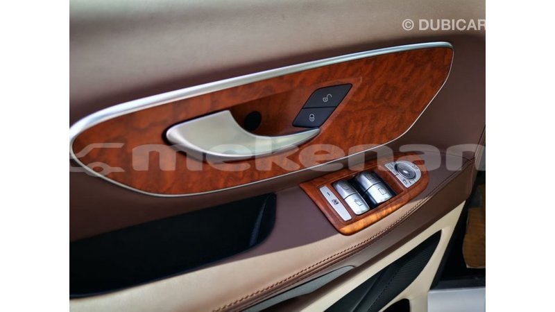 Big with watermark mercedes benz vito aragatsotn import dubai 3320