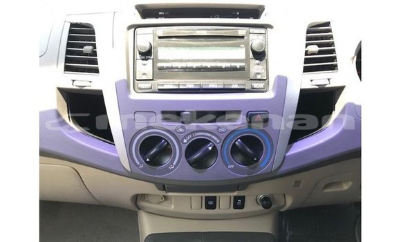 Buy Import Toyota Hilux Other Car in Import - Dubai in Aragatsotn Buy Import Toyota Hilux Other Car in Import - Dubai in Aragatsotn