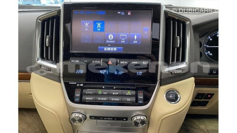 Big with watermark toyota land cruiser aragatsotn import dubai 3323