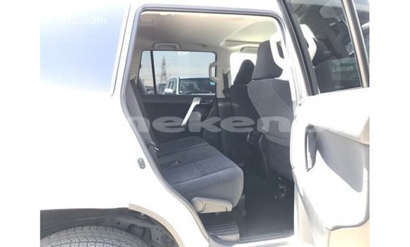 Buy Import Toyota Prado White Car in Import - Dubai in Aragatsotn Buy Import Toyota Prado White Car in Import - Dubai in Aragatsotn