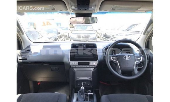 Buy Import Toyota Prado White Car in Import - Dubai in Aragatsotn Buy Import Toyota Prado White Car in Import - Dubai in Aragatsotn