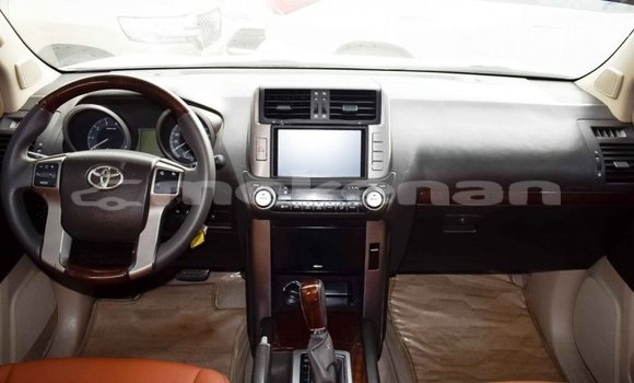 Buy Import Toyota Prado White Car in Import - Dubai in Aragatsotn Buy Import Toyota Prado White Car in Import - Dubai in Aragatsotn