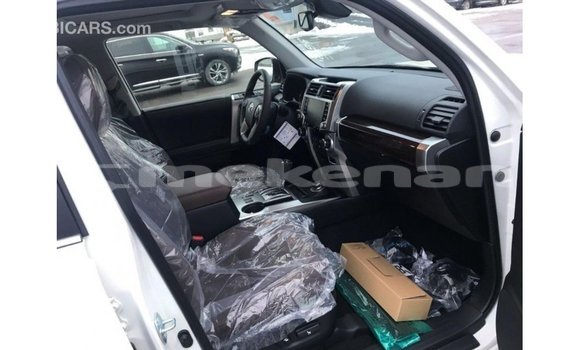 Buy Import Toyota 4Runner White Car in Import - Dubai in Aragatsotn Buy Import Toyota 4Runner White Car in Import - Dubai in Aragatsotn