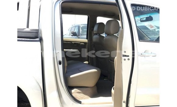 Buy Import Toyota Hilux Other Car in Import - Dubai in Aragatsotn Buy Import Toyota Hilux Other Car in Import - Dubai in Aragatsotn