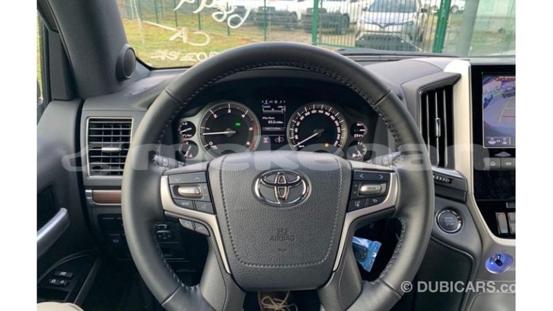 Big with watermark toyota land cruiser aragatsotn import dubai 3364