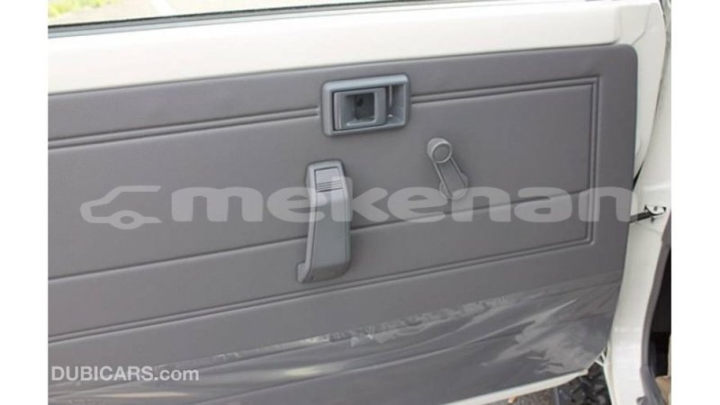 Big with watermark toyota land cruiser aragatsotn import dubai 3365