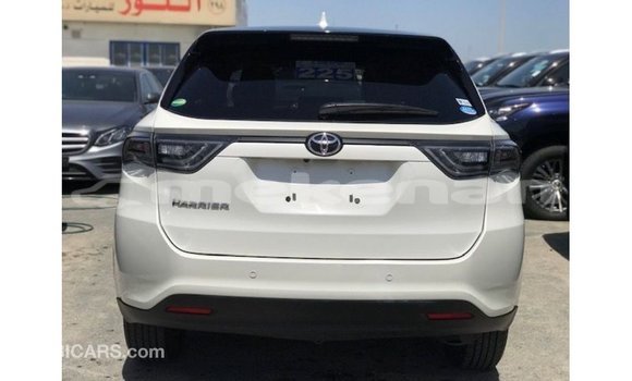 Buy Import Toyota Harrier White Car in Import - Dubai in Aragatsotn Buy Import Toyota Harrier White Car in Import - Dubai in Aragatsotn
