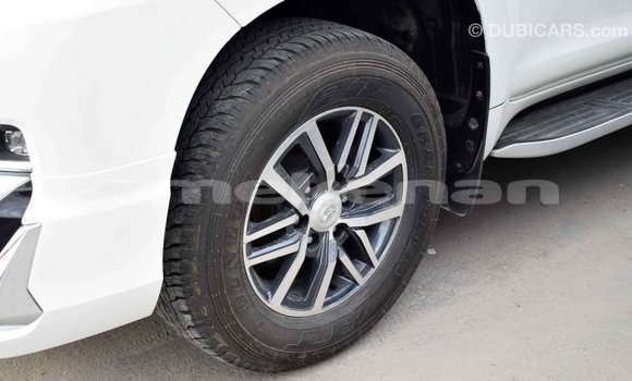 Buy Import Toyota Prado White Car in Import - Dubai in Aragatsotn Buy Import Toyota Prado White Car in Import - Dubai in Aragatsotn