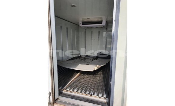 Buy Import Kia Carens White Car in Import - Dubai in Aragatsotn Buy Import Kia Carens White Car in Import - Dubai in Aragatsotn