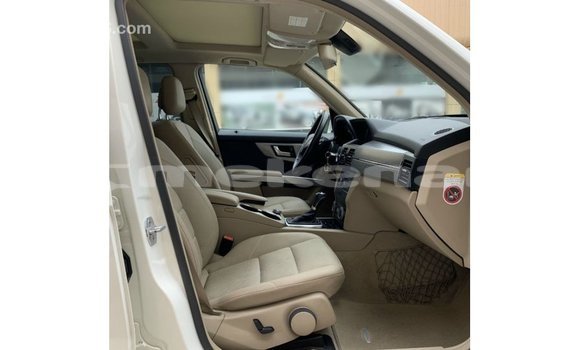 Buy Import Mercedes-Benz 190 White Car in Import - Dubai in Aragatsotn Buy Import Mercedes-Benz 190 White Car in Import - Dubai in Aragatsotn