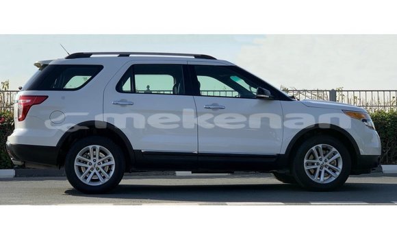 Buy Import Ford Explorer White Car in Import - Dubai in Aragatsotn Buy Import Ford Explorer White Car in Import - Dubai in Aragatsotn