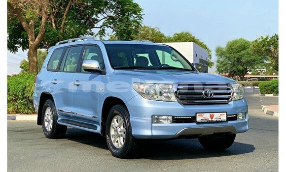 Buy Import Toyota Land Cruiser Blue Car in Import - Dubai in Aragatsotn